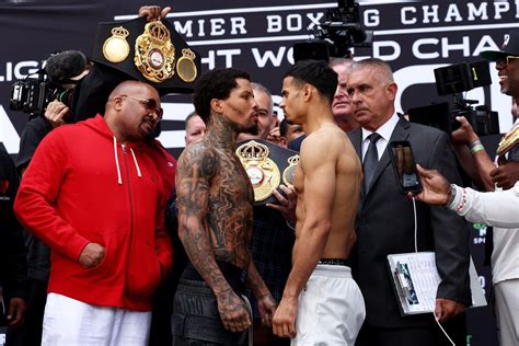 Gervonta Davis TKO's Rolando Romero in 6th .